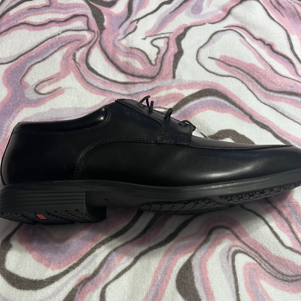 Mens black Rockports size 12 hydro shield water proof shoe.
